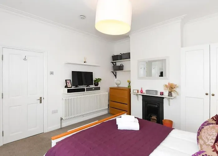 Apartment Modern Southville 5 Min Walk To Centre