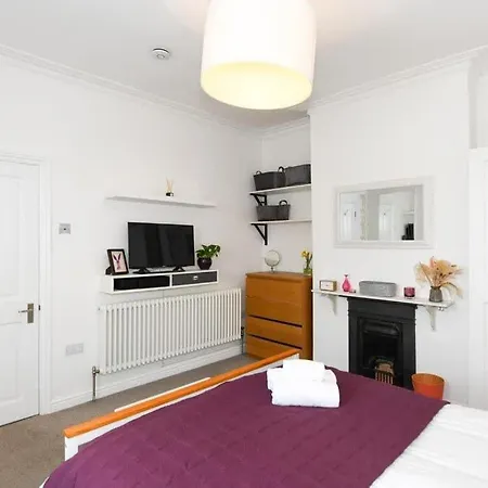 Apartment Modern Southville 5 Min Walk To Centre